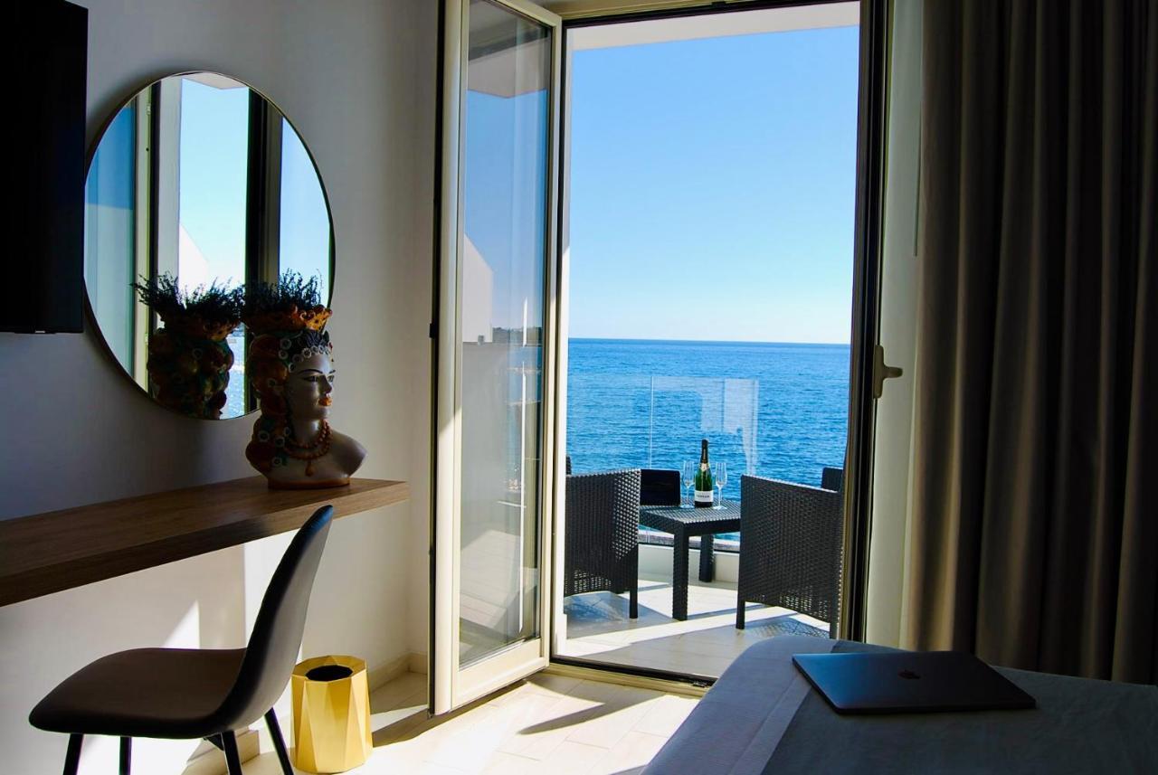 Naxos Marina Bay Bed & Breakfast Giardini Naxos Bagian luar foto