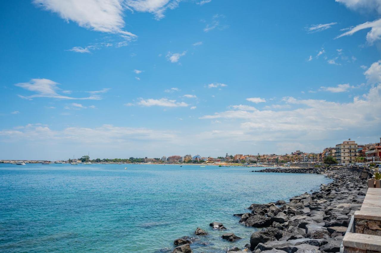 Naxos Marina Bay Bed & Breakfast Giardini Naxos Bagian luar foto