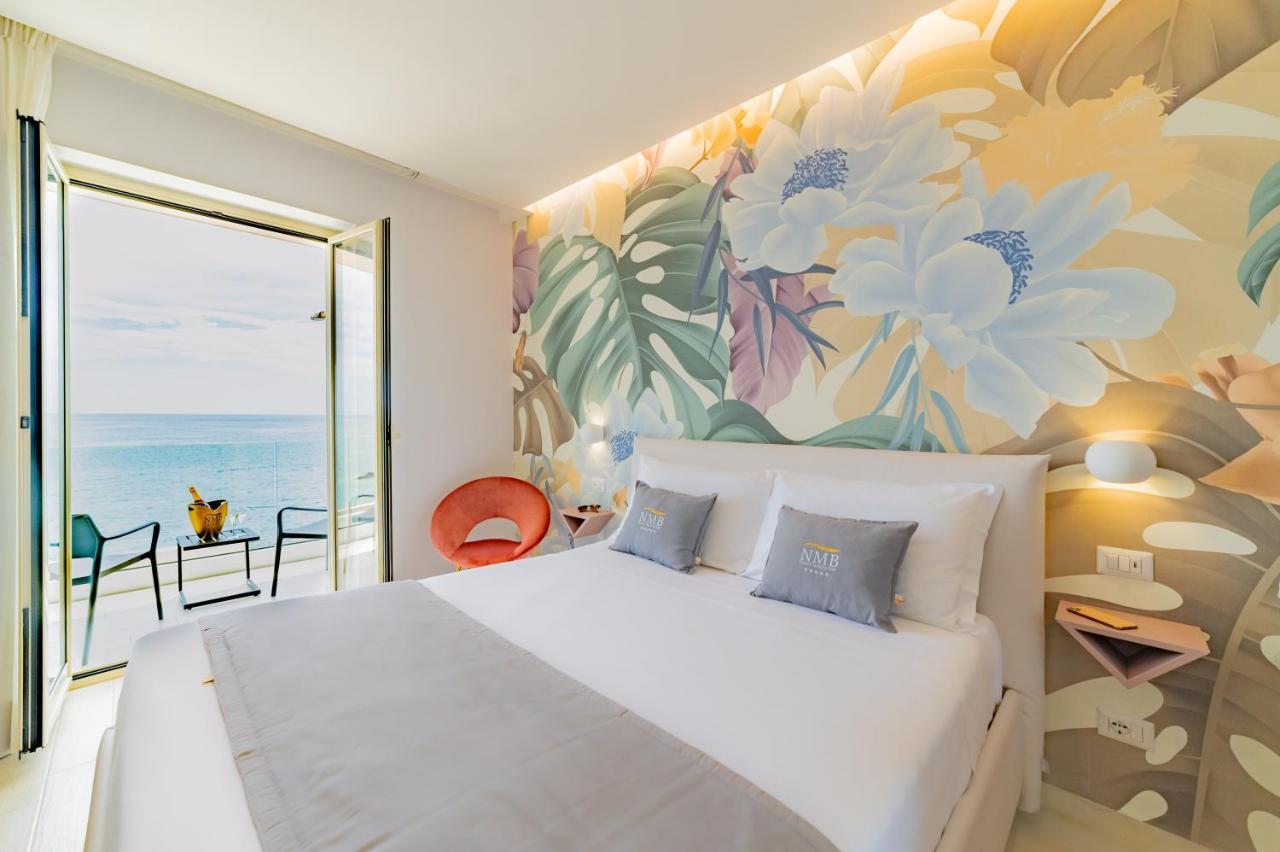 Naxos Marina Bay Bed & Breakfast Giardini Naxos Bagian luar foto