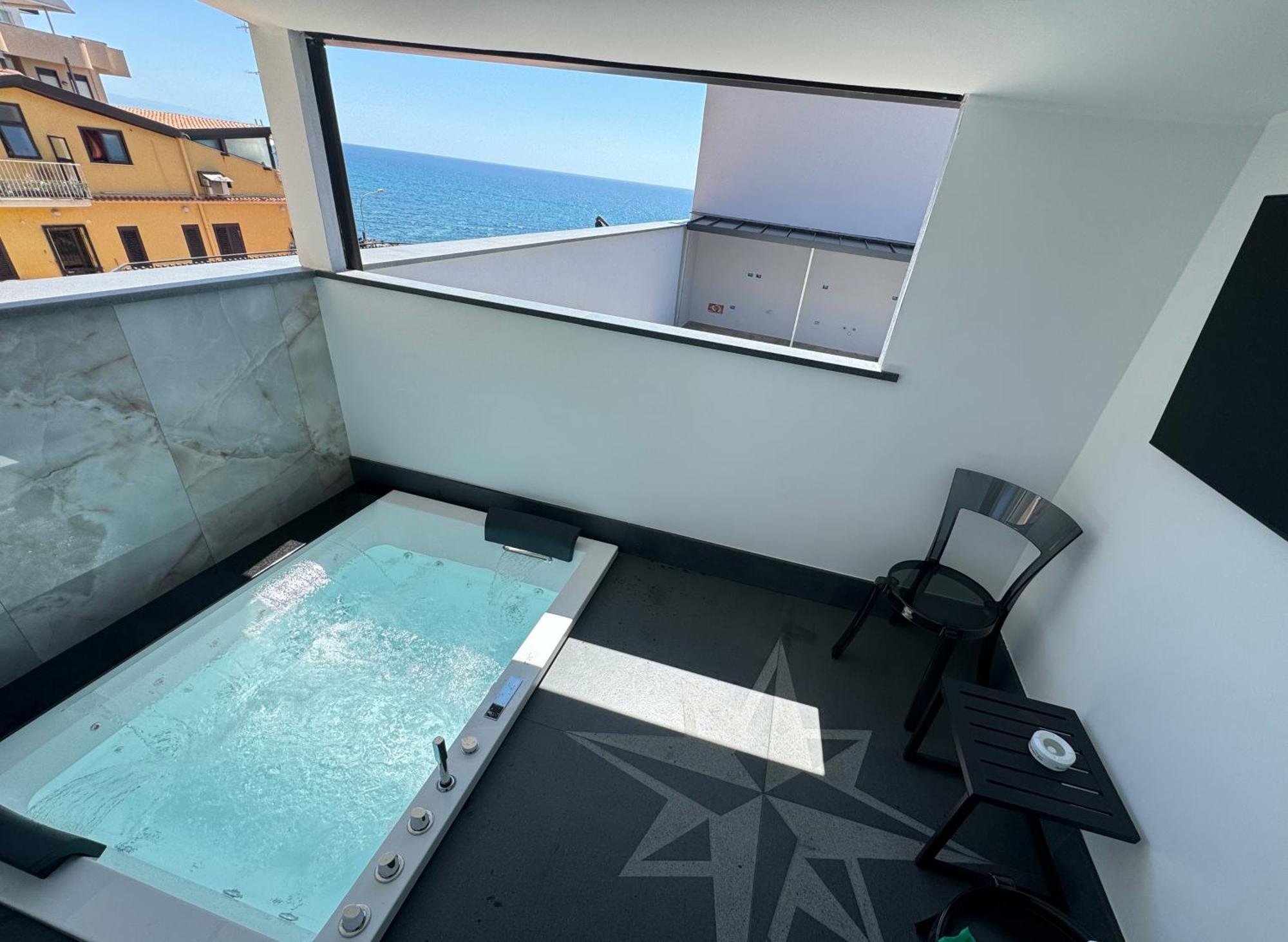 Naxos Marina Bay Bed & Breakfast Giardini Naxos Bagian luar foto